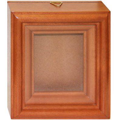 Утварь и подарки Киот-пенал деревянный (под икону 6 х 7 см)