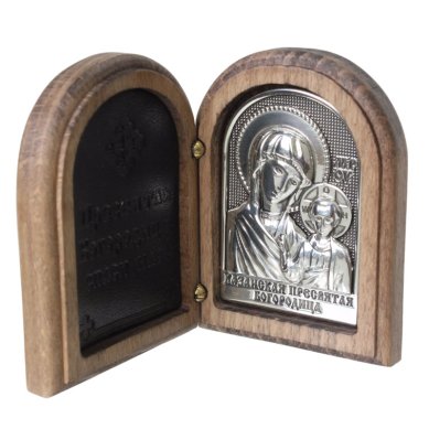 Иконы Складень двустворчатый с образом Казанской Божией Матери и молитвой (искусственная кожа, 5 х 6,7 см)