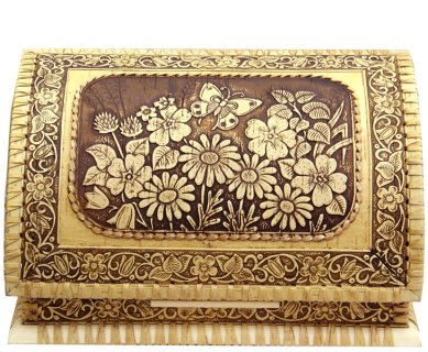 Утварь и подарки Хлебница из бересты «Бабочка в цветах» (32 х 25 х 18,5 см)